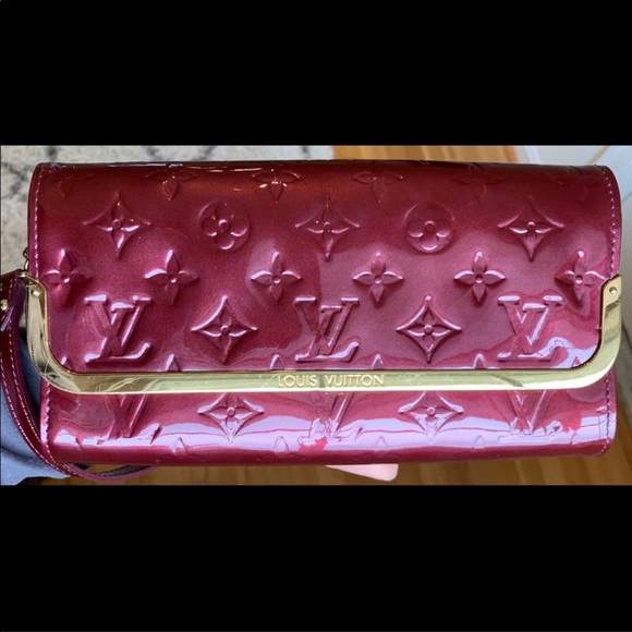 Louis Vuitton Amarante Monogram Vernis RossmoreBag - Picture 8 of 8